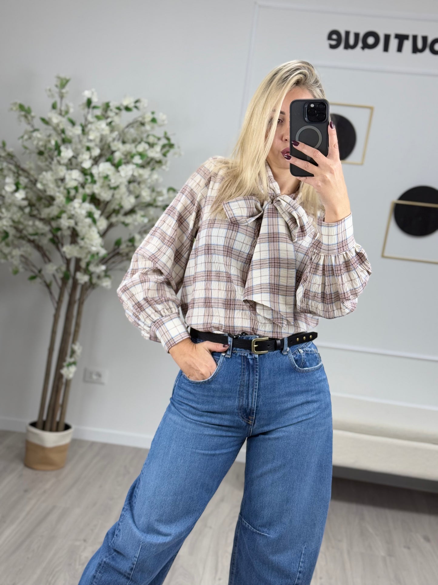 Haveone Camicia con Fiocco Collo