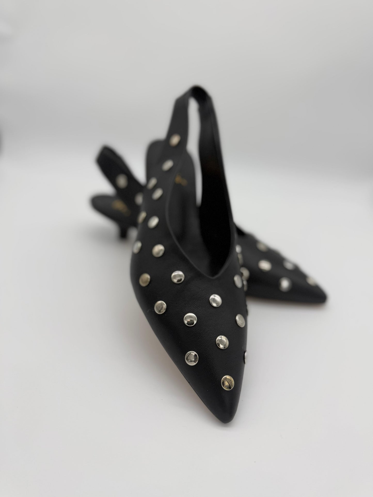 Ovye Slingback Con Borchie