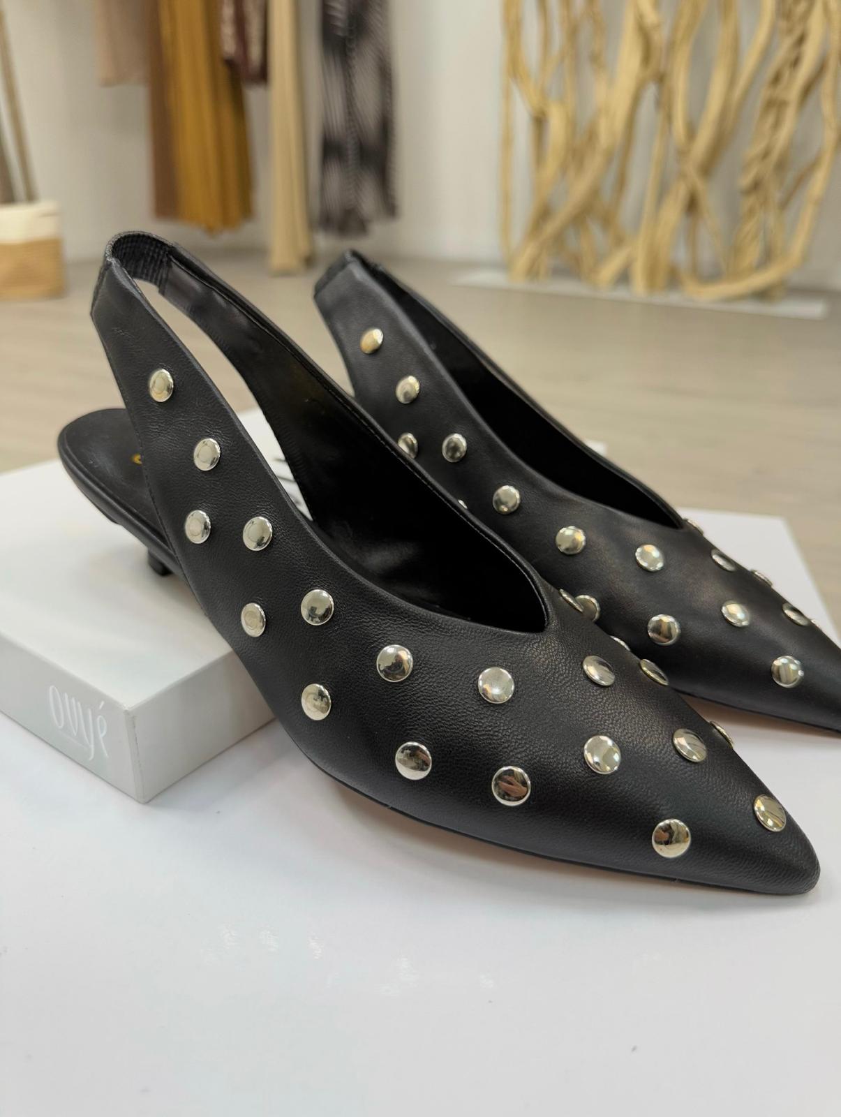 Ovye Slingback Con Borchie
