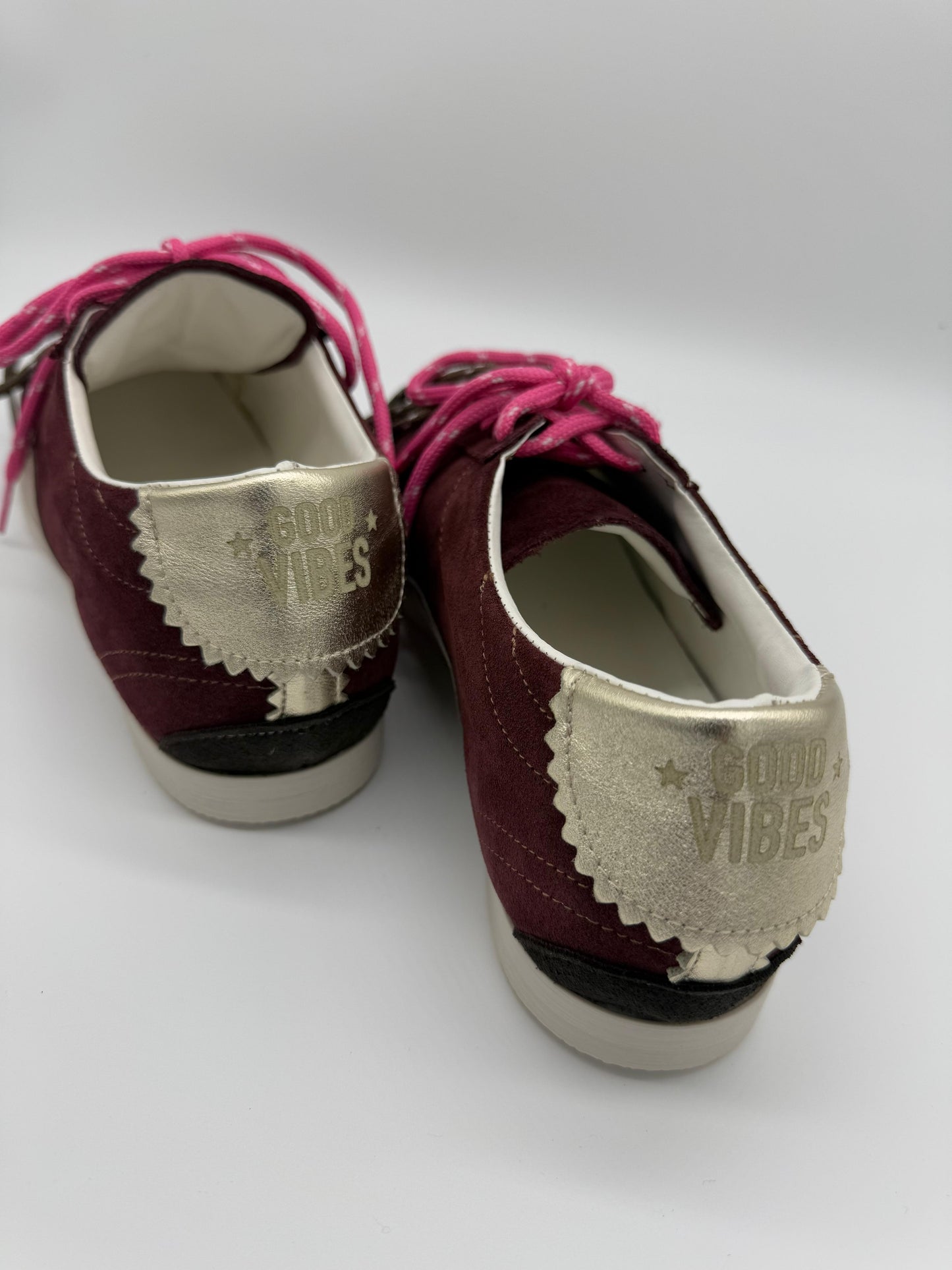 Divine Follie Sneakers Scamosciate