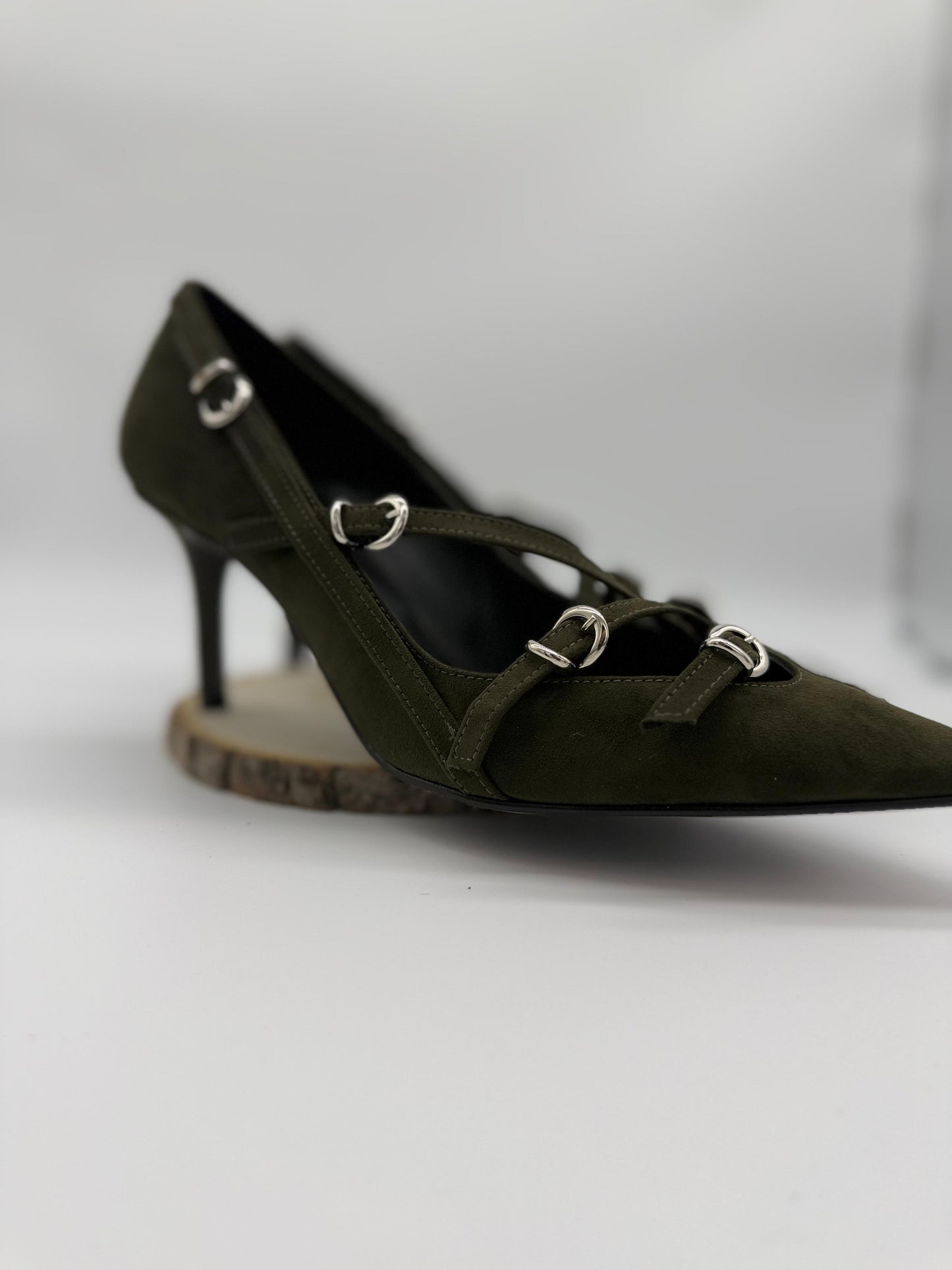Décolleté Scamosciata Verde Con Fibbie