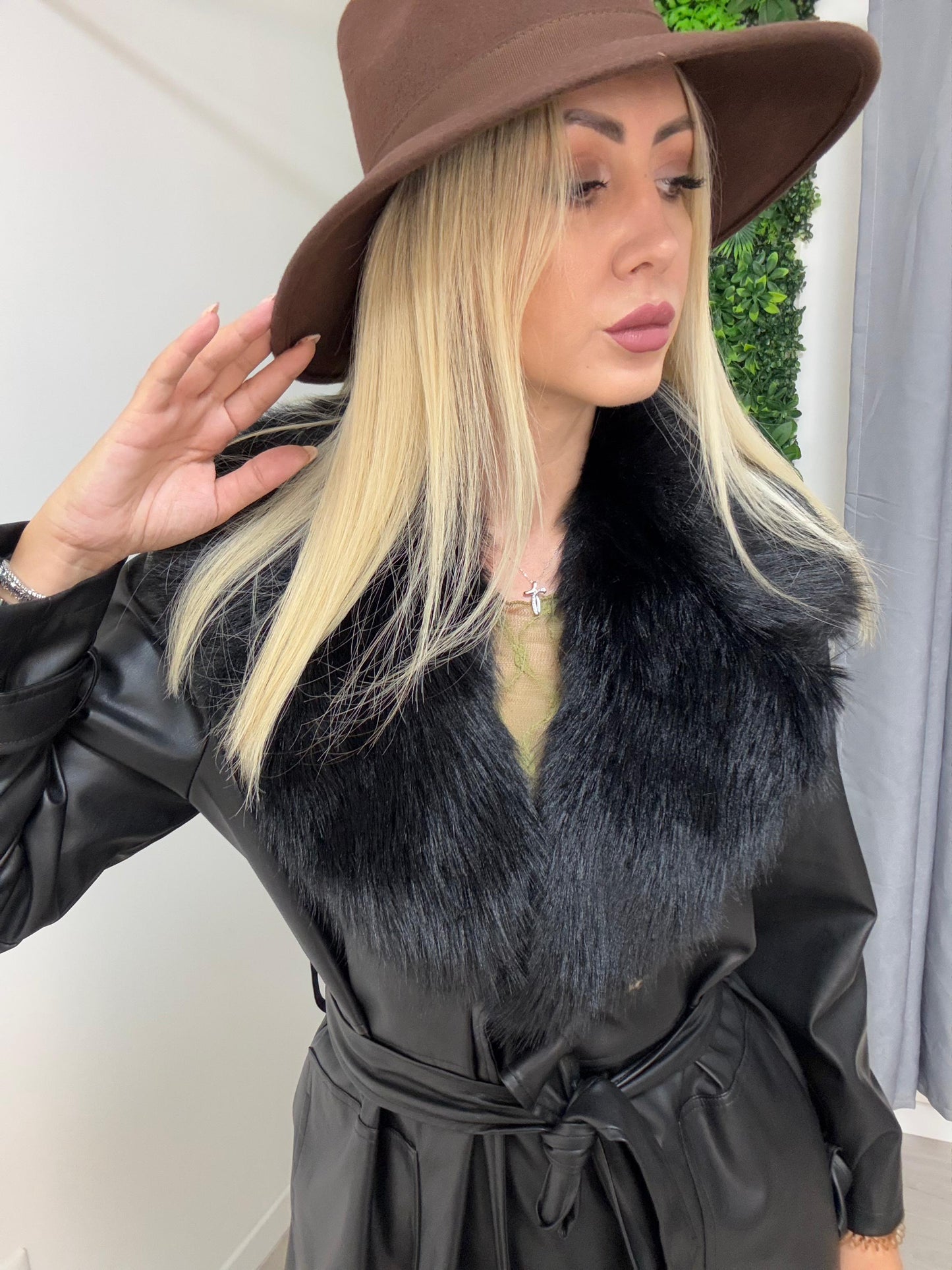 Cappotto Similpelle con Eco pelliccia