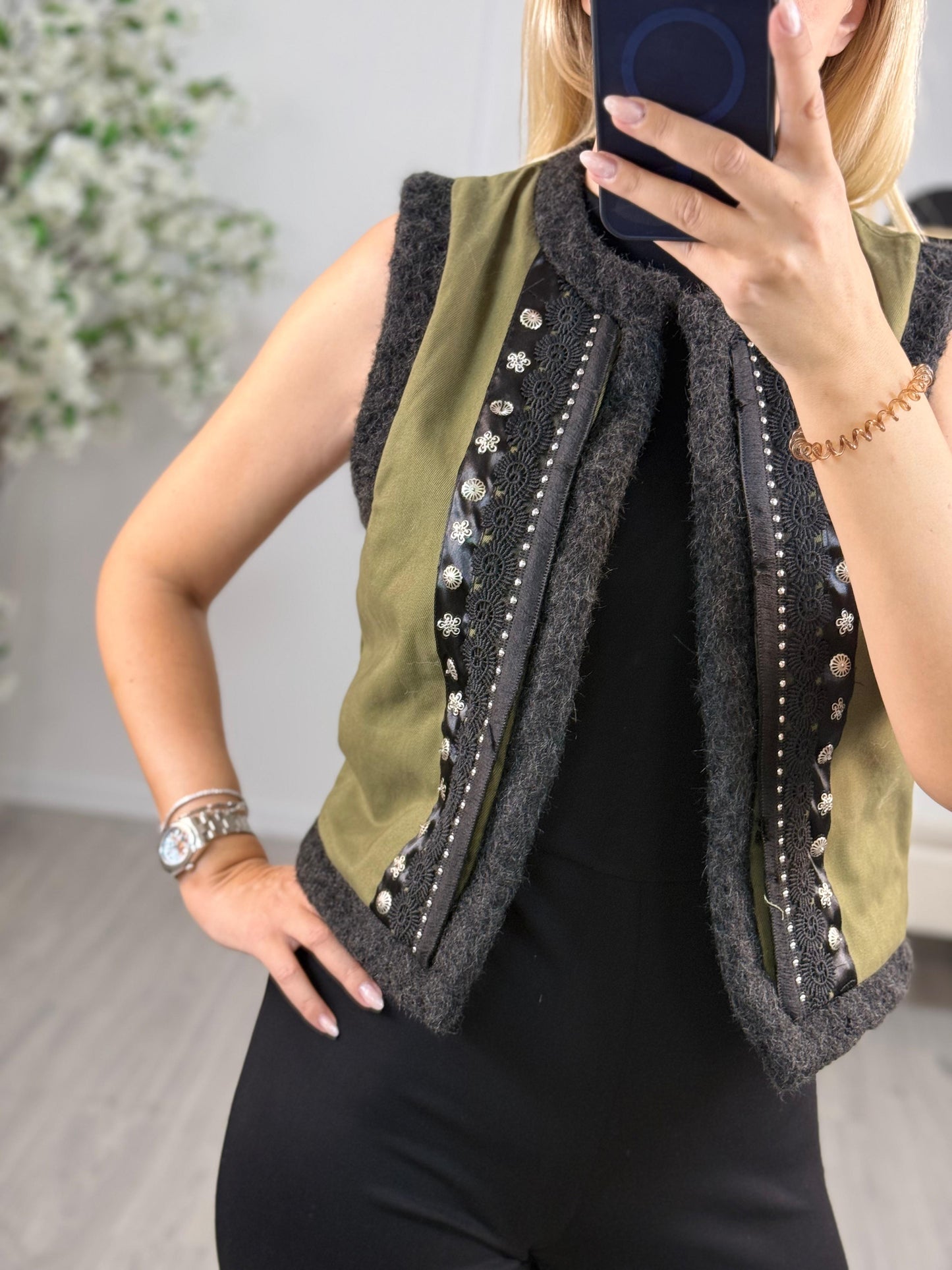 GILET CON PASSAMANERIA MILITARE HAVEONE