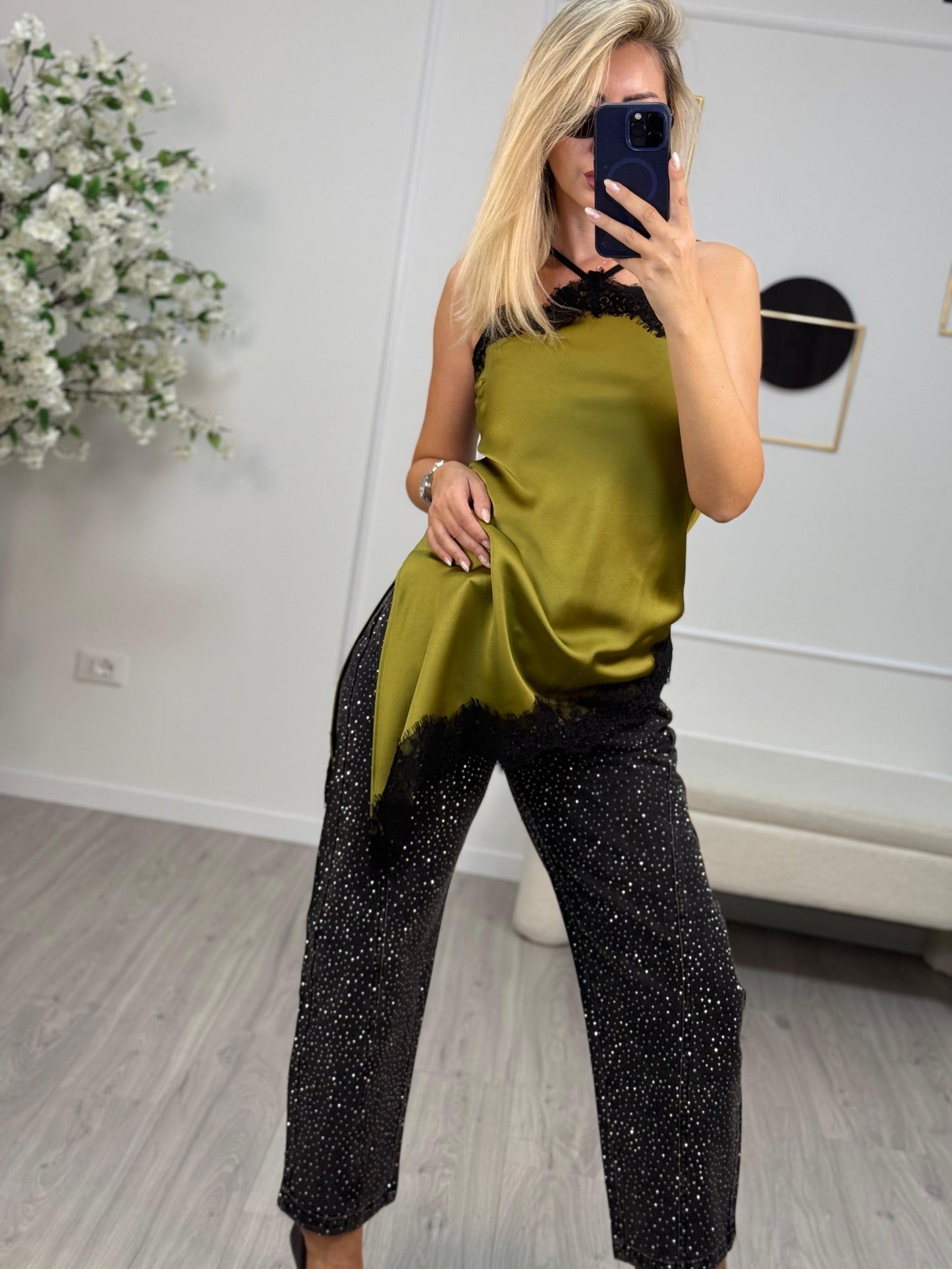 Top Asimmetrico In Pizzo Haveone