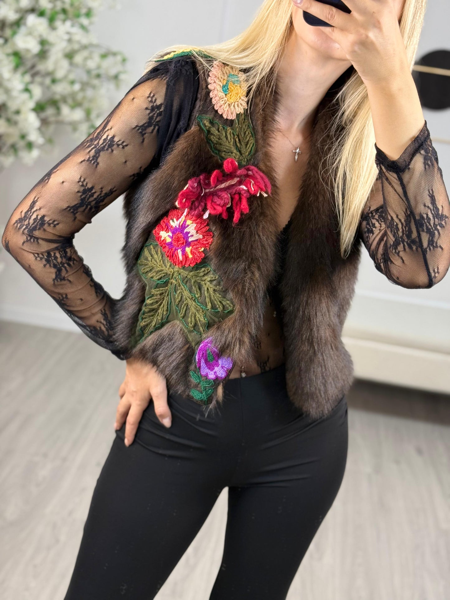Gilet Ecopelliccia Ricamato