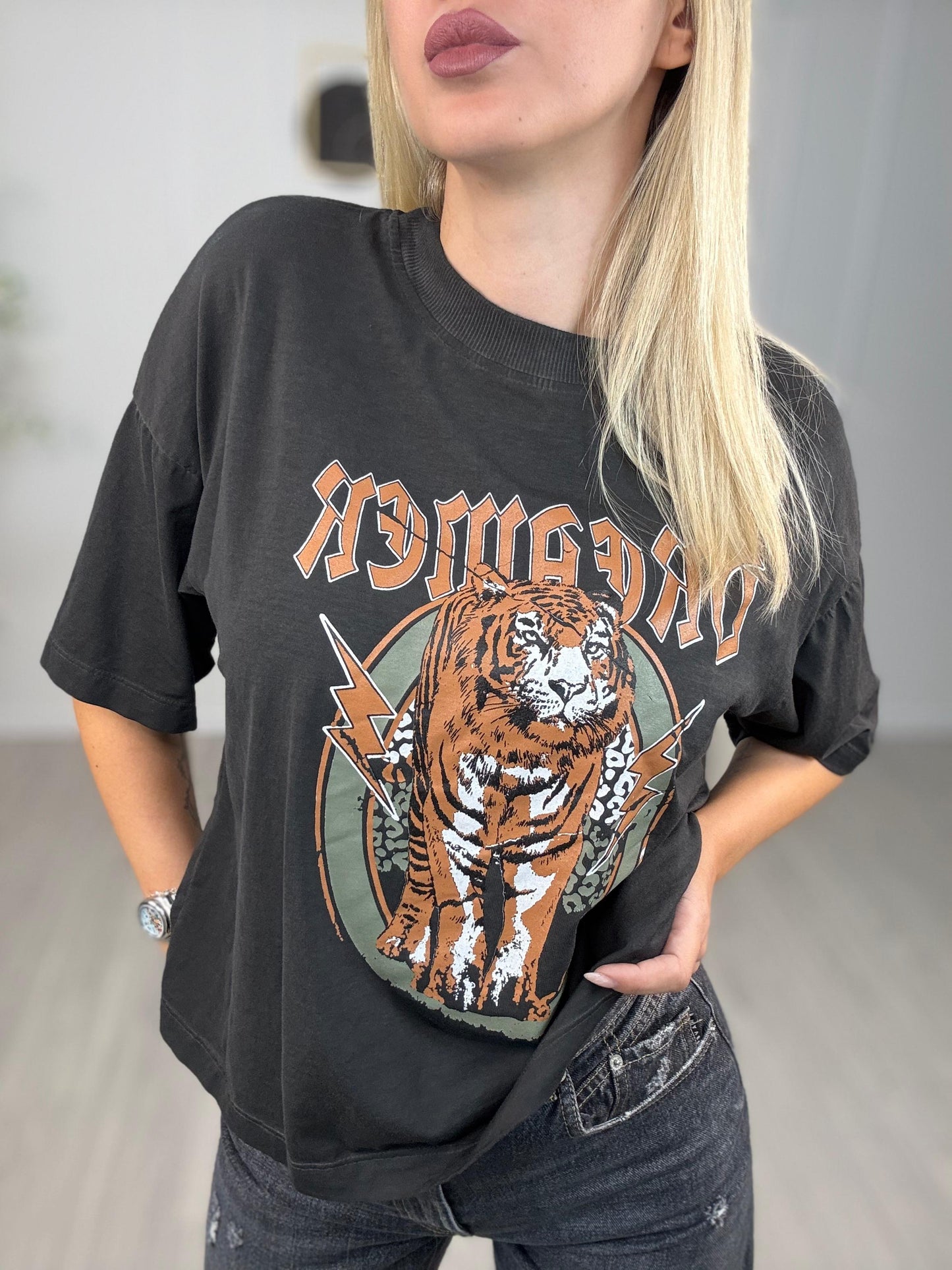 T-shirt Over Tigre