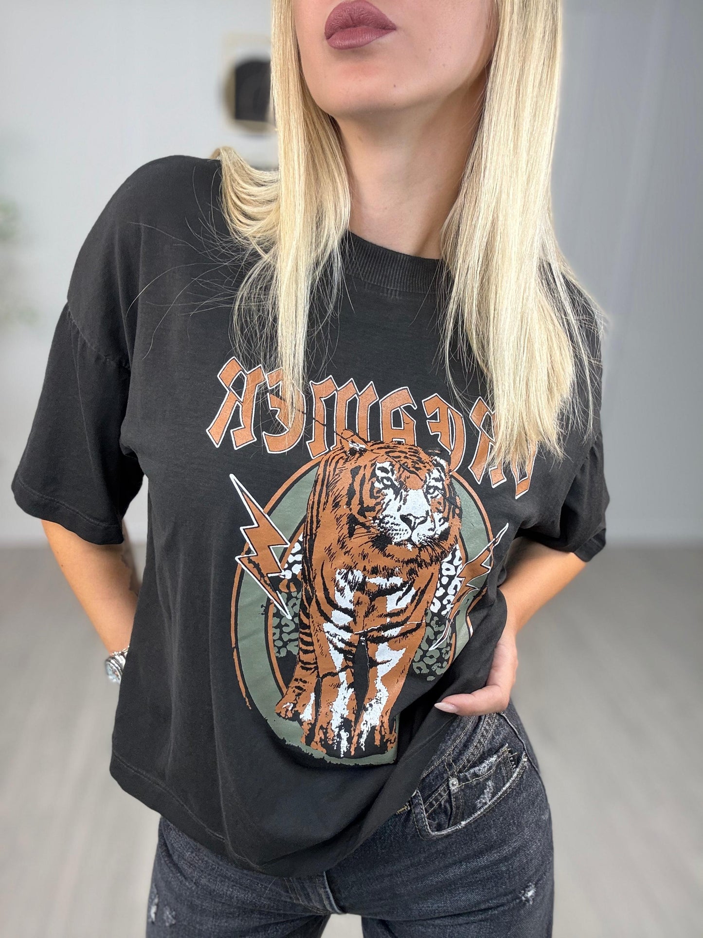 T-shirt Over Tigre