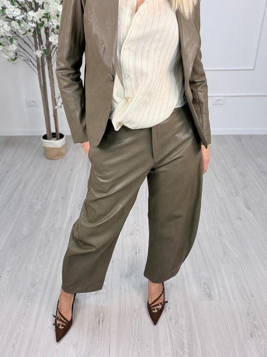 Pantalone in ecopelle Verde modello balloon – Vicolo