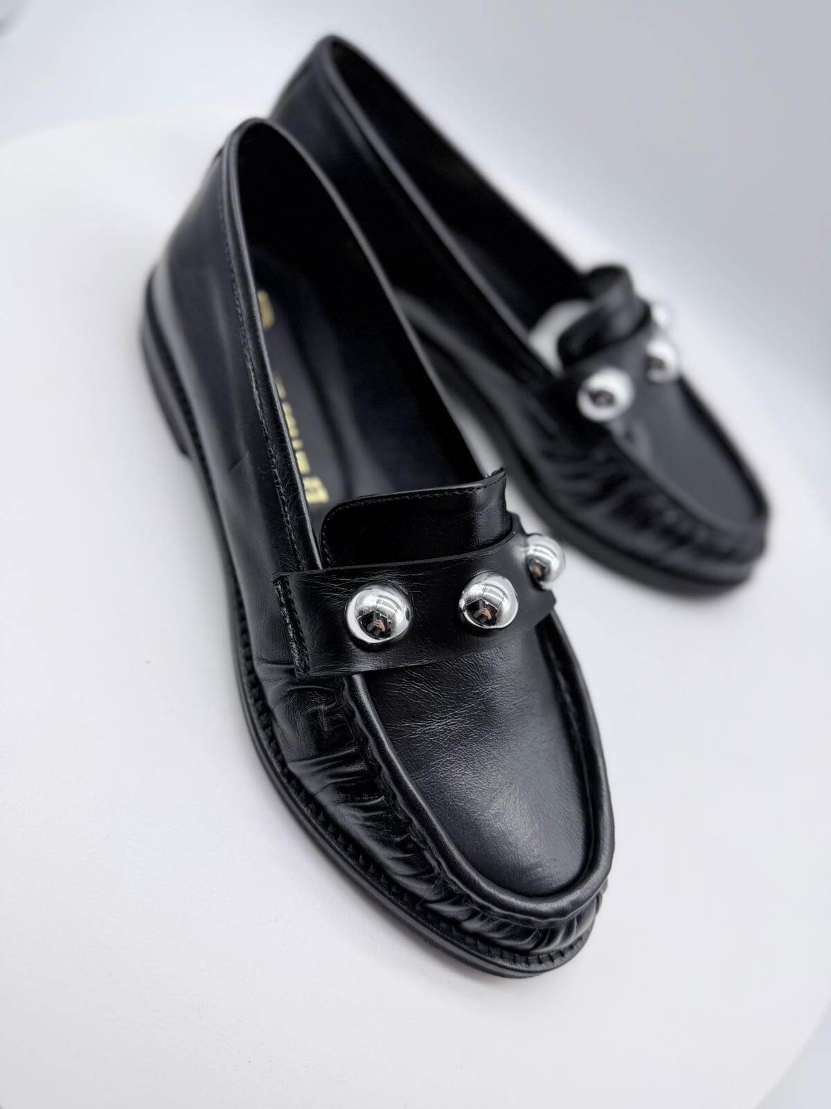 Divine Follie Mocassino Donna Pelle Nera con Sfere Silver