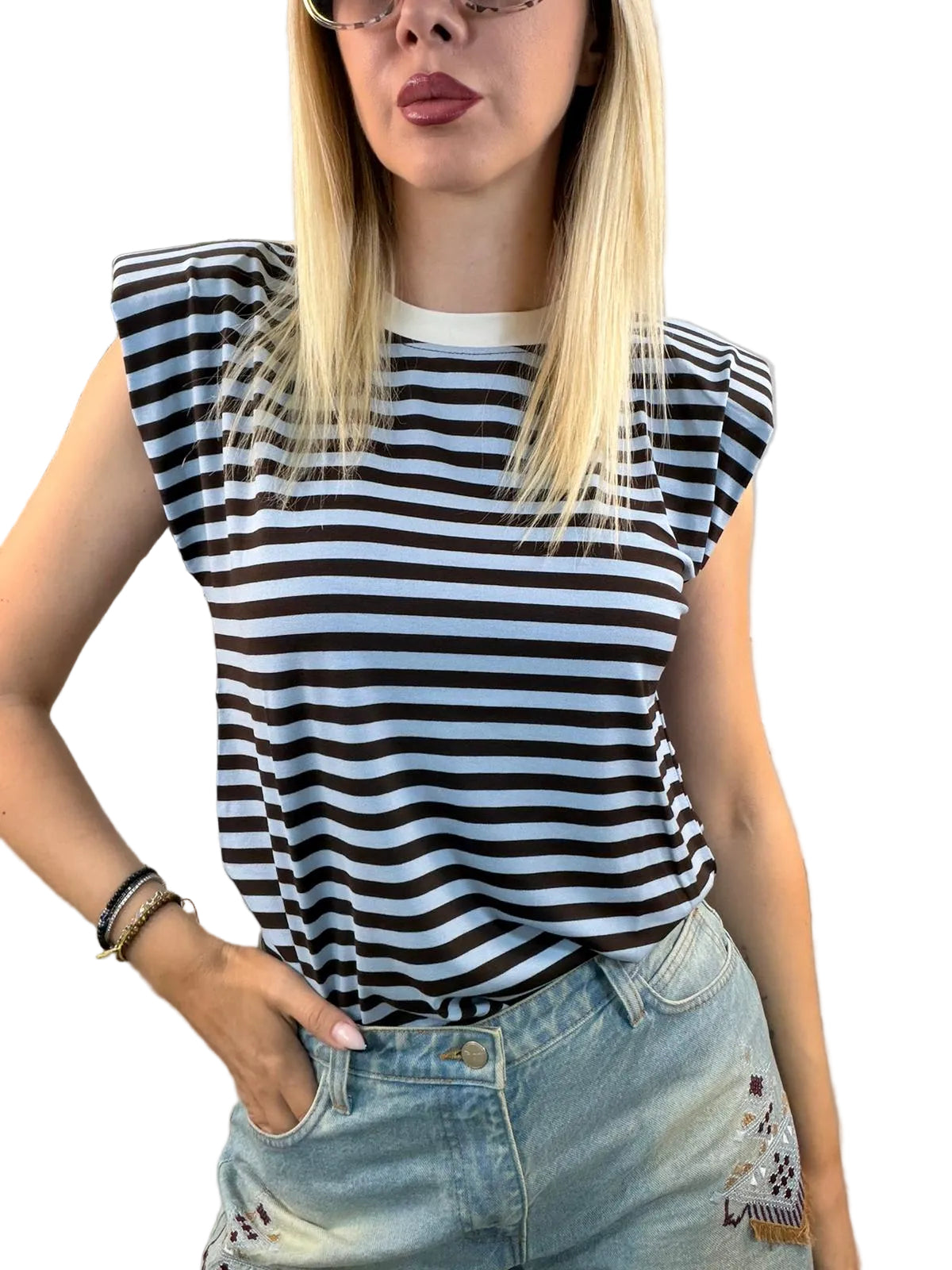 T-Shirt Smanicata con Spalline Imbottite – Haveone