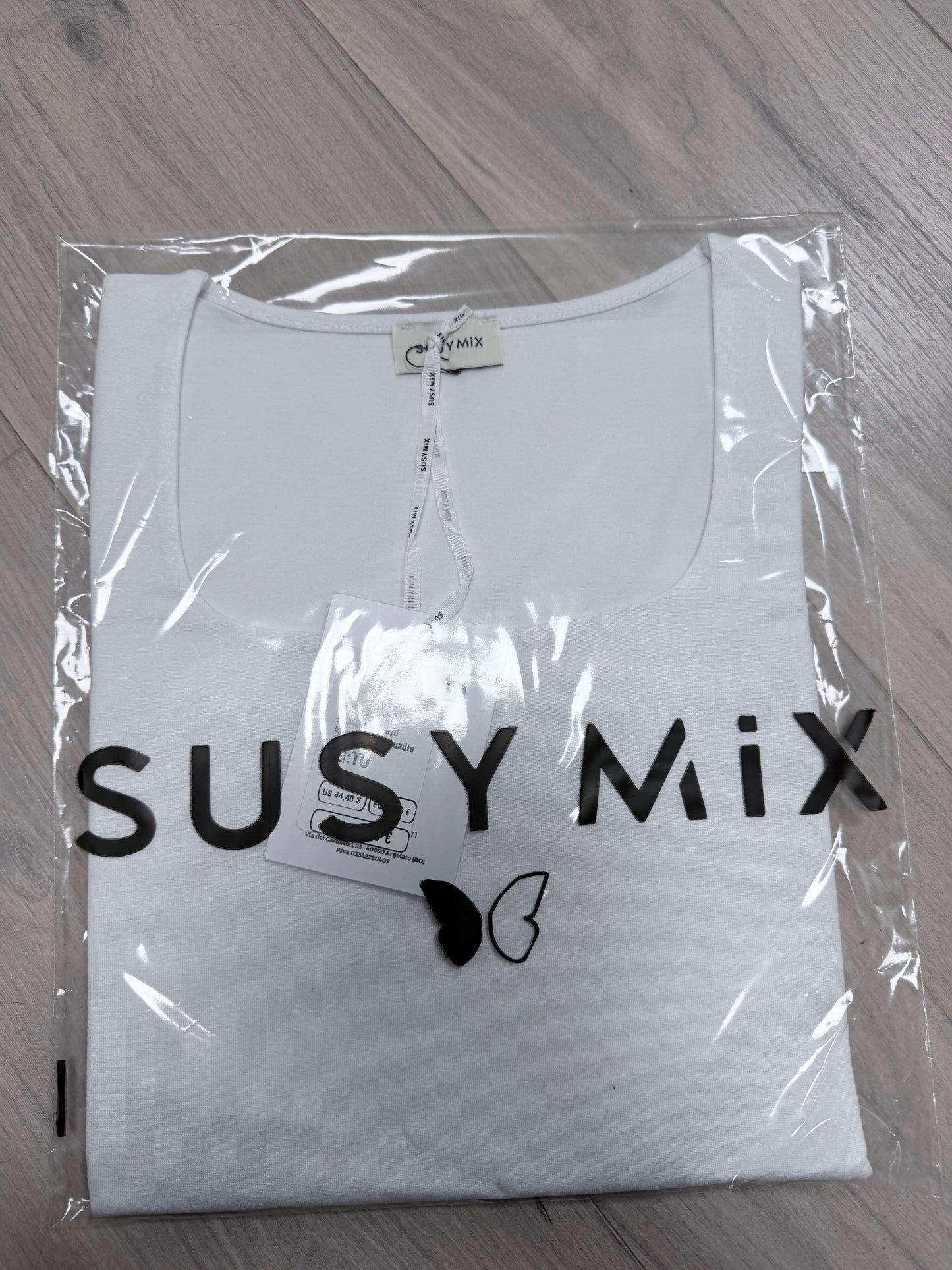 Susy Mix Maglia Scollo Quadrato Donna