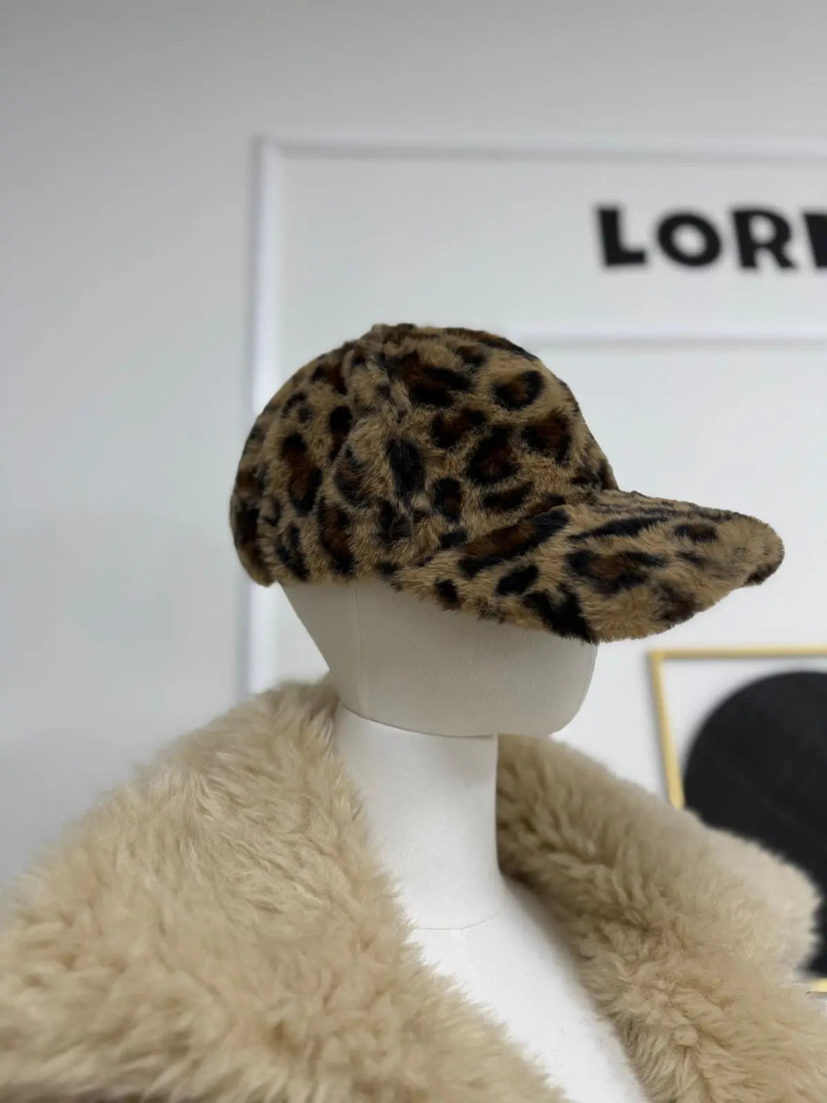 KONTATTO Cappellino Basket Pelliccia