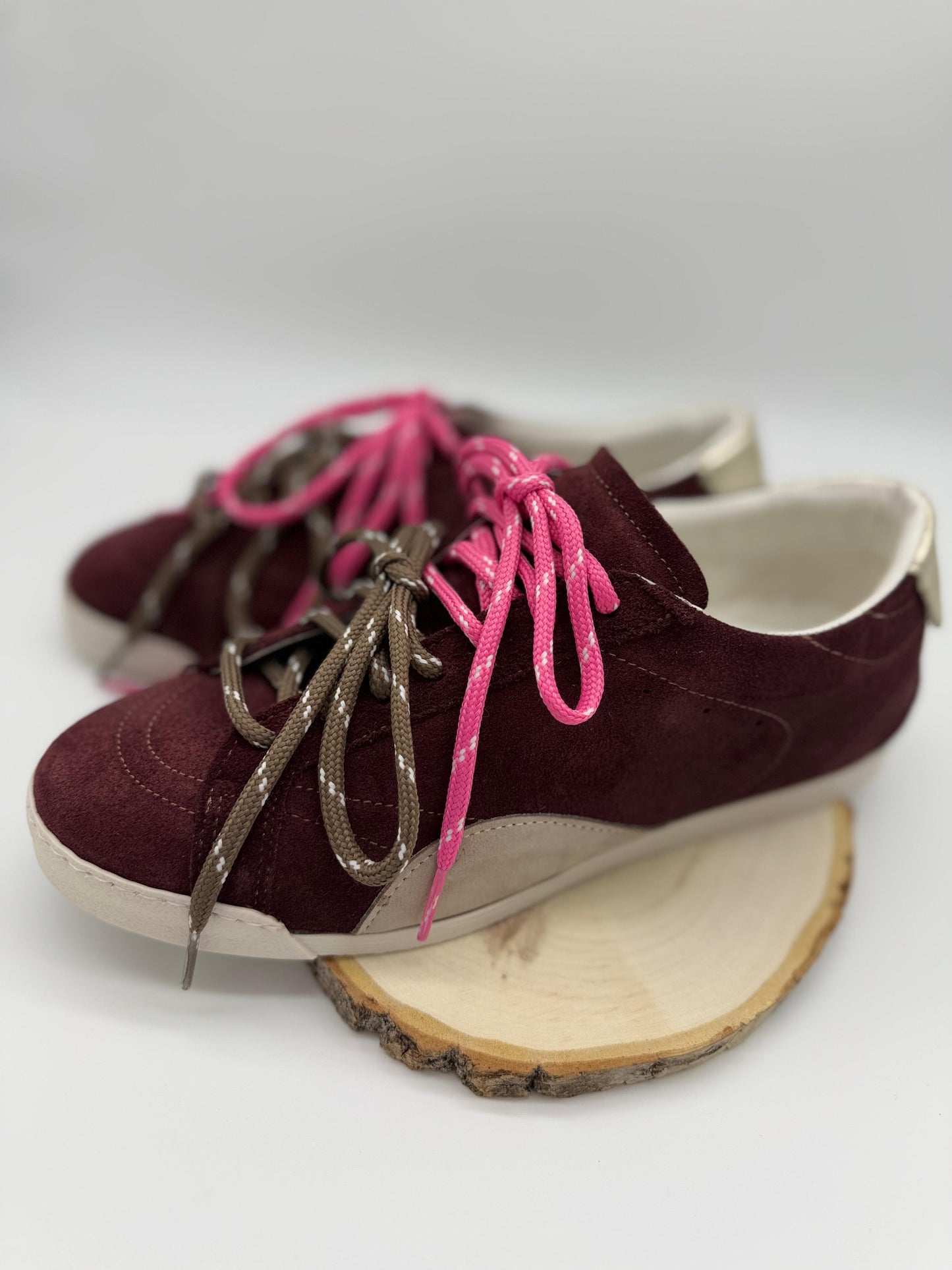 Divine Follie Sneakers Scamosciate