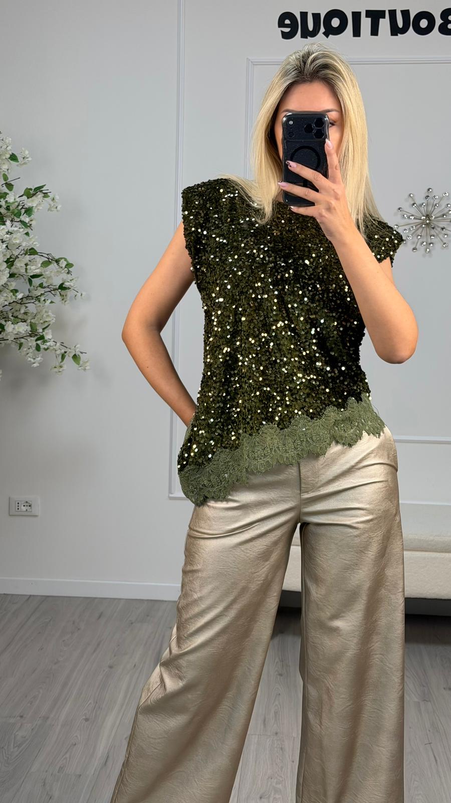 Maglia Asimmetrica con Paillettes e Pizzo – Tensione In