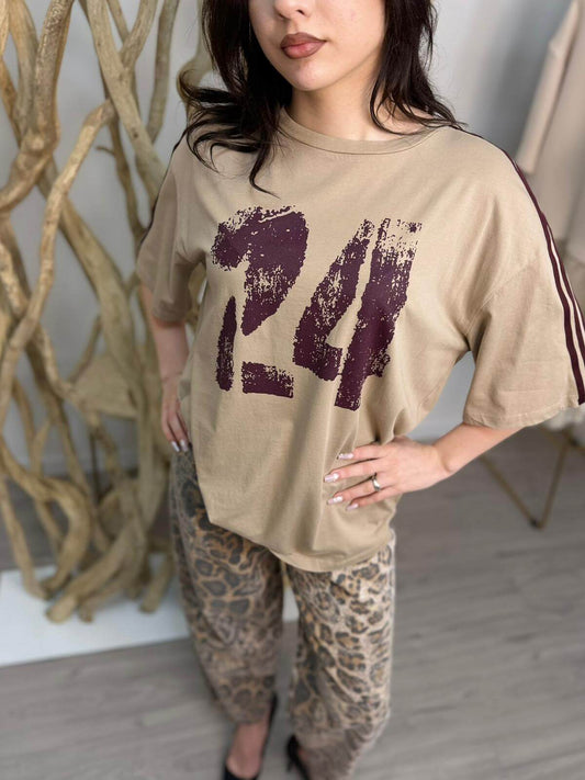 Souvenir T-shirt Donna Colore Cammello Stile Varsity