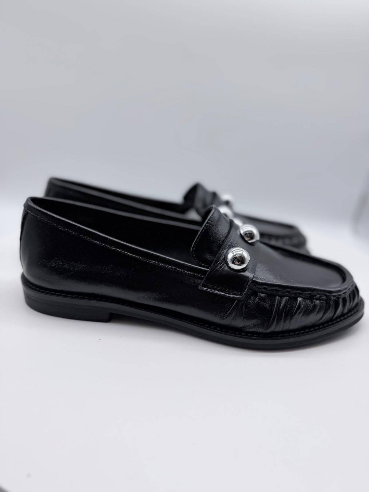 Divine Follie Mocassino Donna Pelle Nera con Sfere Silver