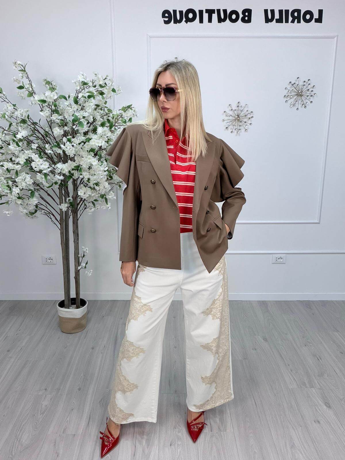 Vicolo Giacca Donna Marrone con Rouches sulle Spalle