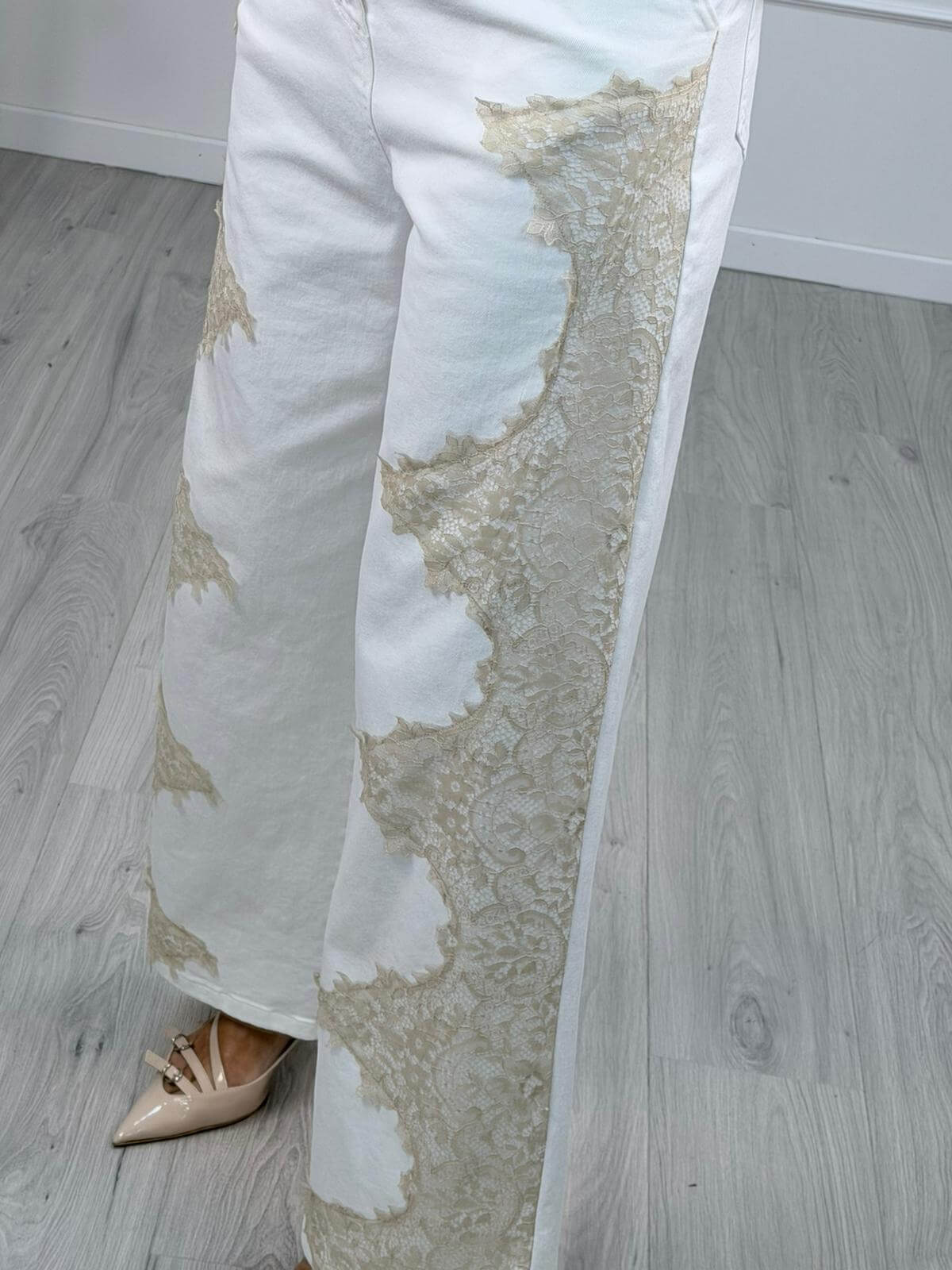 Souvenir Pantalone Wide Leg Donna con Intarsi in Pizzo Sabia