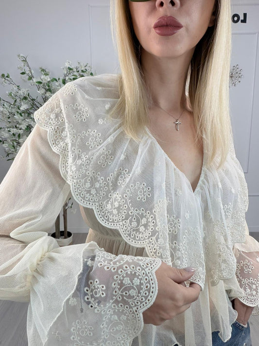 Blusa Tensione in cotone con ricami – panna