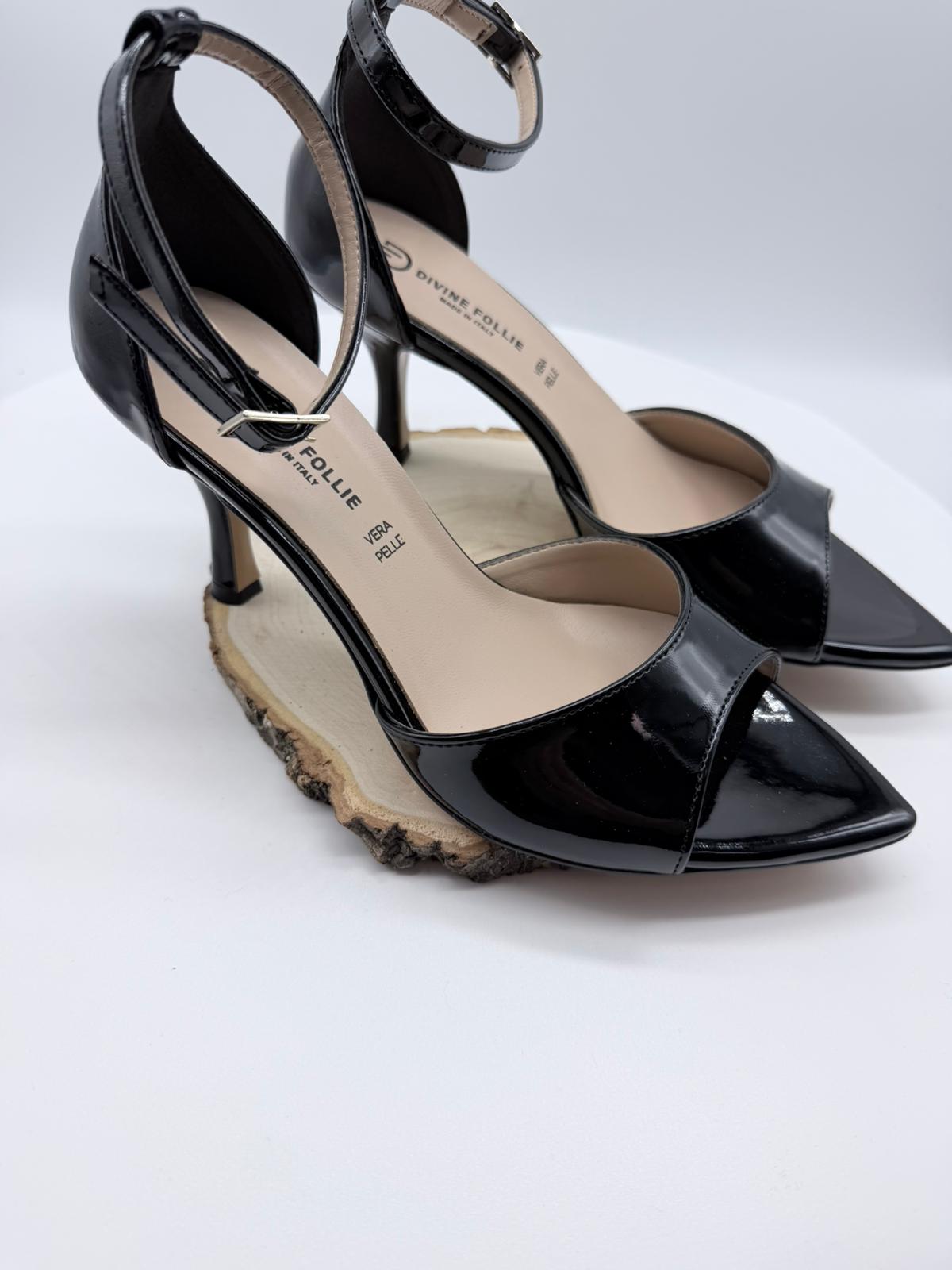 Sandalo Divine Follie – Vernice Nero Lucido